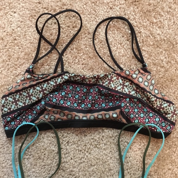 Bralettes - Picture 3 of 6